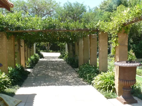 The Moon and Sixpence Garden Guest House - 4 stjerner
