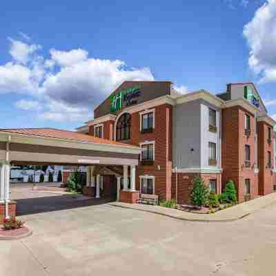 Holiday Inn Express & Suites South Bend - Notre Dame Univ. Hotel Exterior