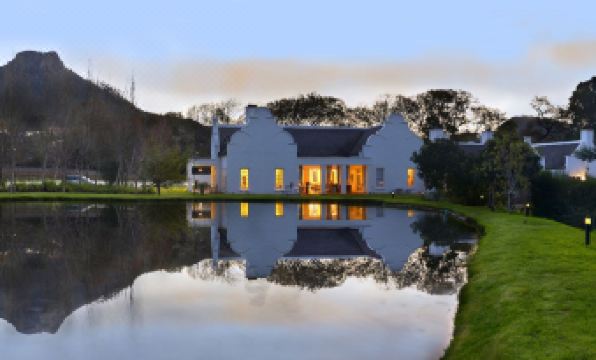 Holden Manz Country House