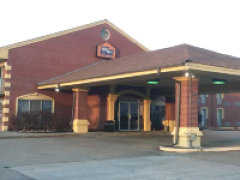 Fairview Inn & Suite