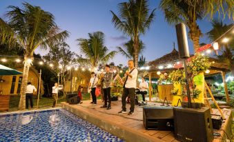 Hoi An SeaBreeze Village Resort