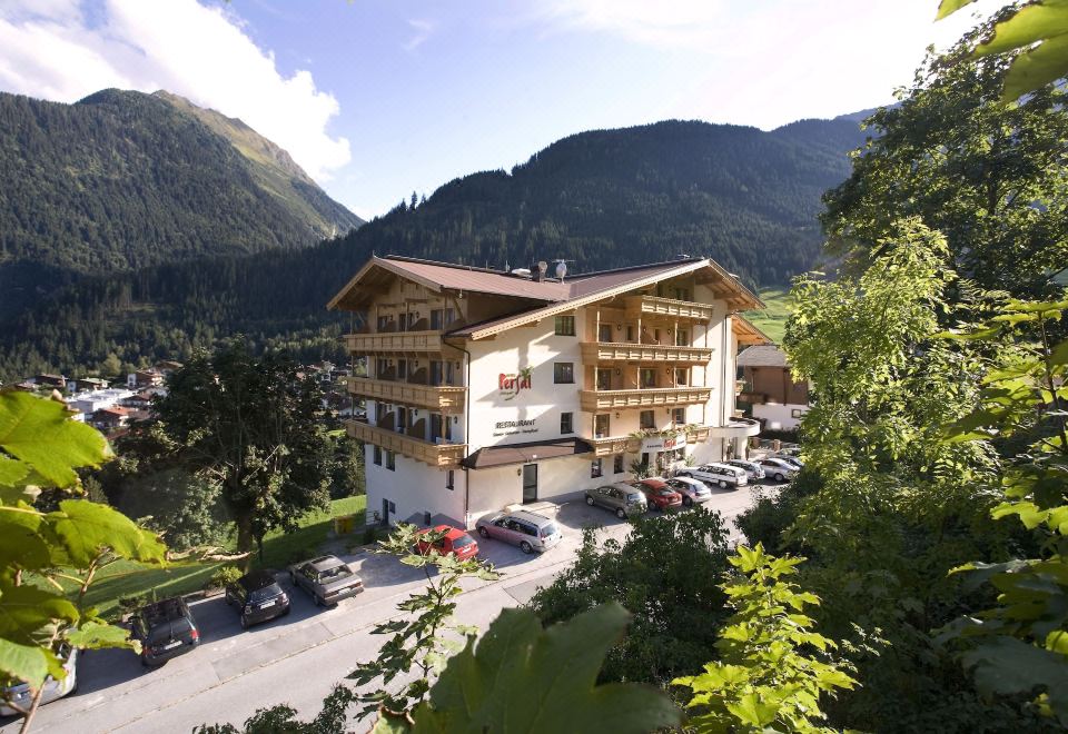 hotel overview picture