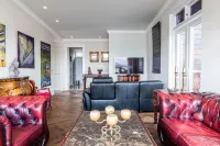 Iceland Sjf Villa , Hot Tub & Outdoor Sauna Amazing Mountains View - 15 Min to Downtown