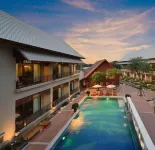 Plakan Resort - Pools