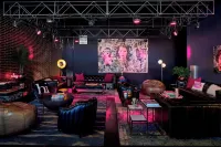 Moxy Minneapolis Uptown
