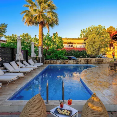 Samel Hotel