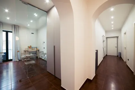 Glam House Отели рядом со станцией Salerno Railway Station