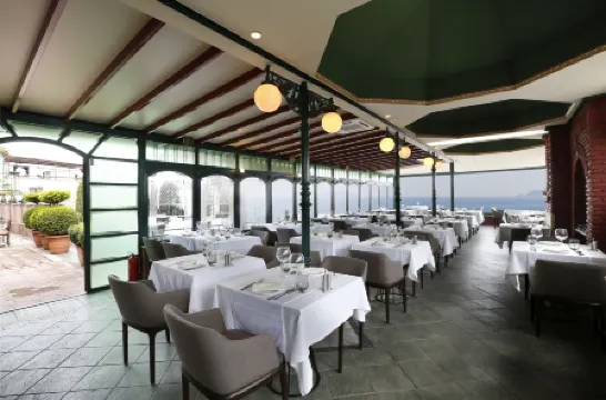 Sultanahmet Palace Hotel Отели рядом с достопримечательностью «Голубая мечеть»