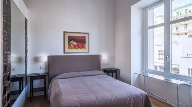 Donna Giulia, Luxury House