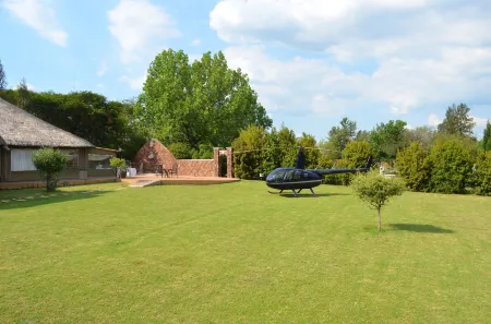 Valverde Country Hotel Отели в г. Sterkfontein DMA