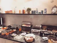 Mon Ami Villa