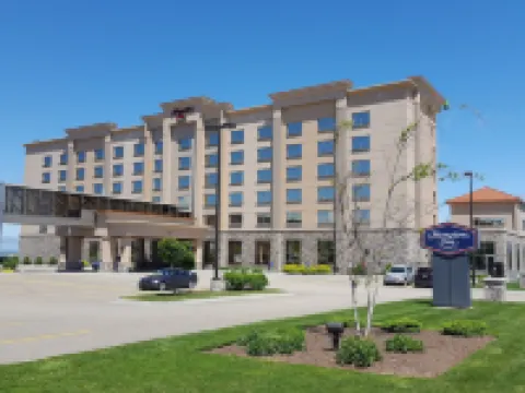 Hampton Inn by Hilton Sydney Hotels near Cossit House Museum