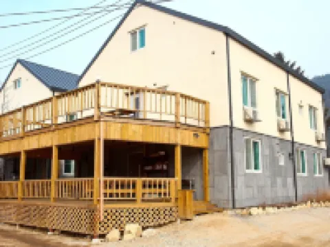 Odae Mountain Golden Light Pension Hotels near Woljeongsa Temple & Fir Tree Forest