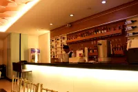 Vista Hotel Cubao - Barer