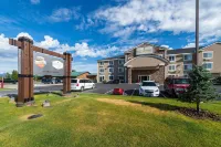 Yellowstone Park Hotel - parking