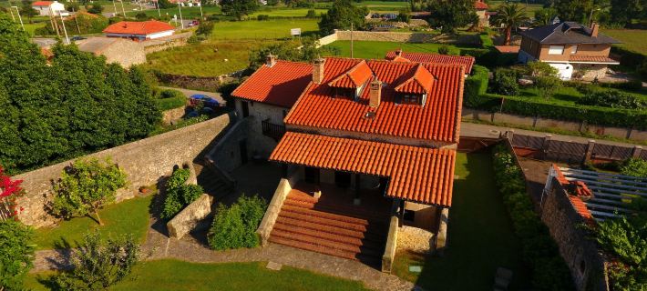 Apartamentos Rurales El Lagar de Somo Hotels in Transmiera