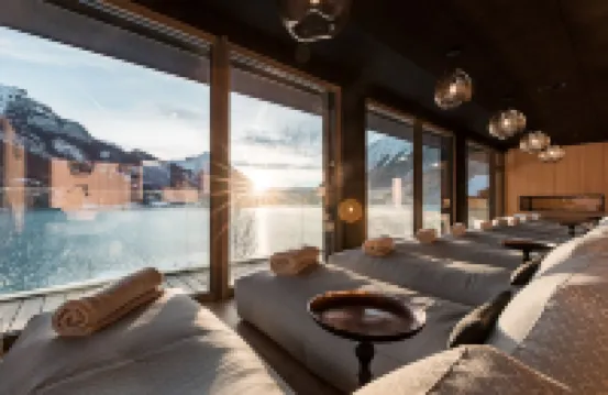 恩瓦納希酒店 - 限成人