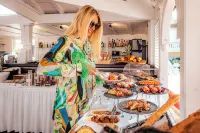 Domaine de l'Astragale - breakfast
