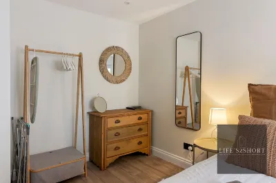 11 Friernhay Court Hoteles en 