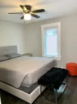 3Br Gem Near Falls-Sleeps 6 Comfortably โรงแรมในไนแอการาฟอลส์