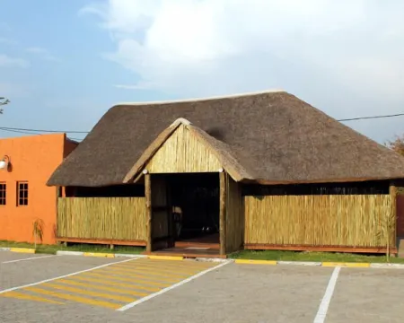 Kessa's Chalets Hotels in Maun