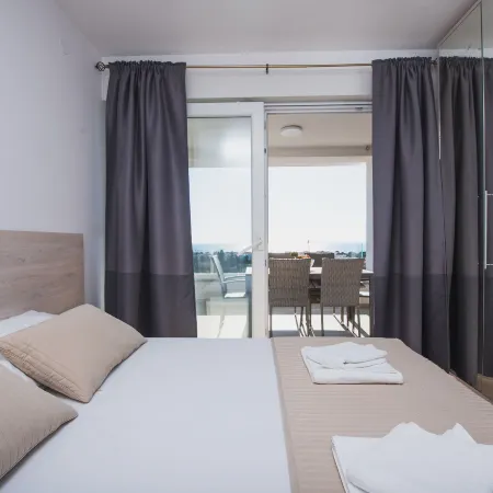 Pool Apartments Villa Dalia