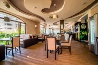 Step Hotel - Kitchens