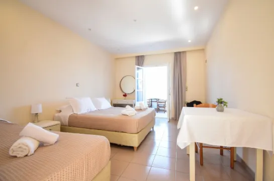 Apollonia Hotel