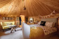 Sweet Donside Cabins Hotels in Ballater