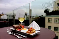 Hotel Sommelier Boutique - พร้อมอาหารเช้า