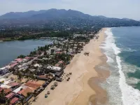 Baxar Hotels in Coyuca de Benitez