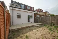 Newly Converted 2BDR 1BA APT in Hounslow