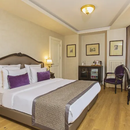 Meroddi Bagdatliyan Hotel Отели рядом с достопримечательностью «Галата»