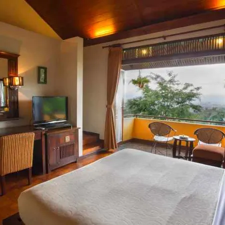The Valley Resort Hotel Отели рядом с достопримечательностью «Марибая Парк»