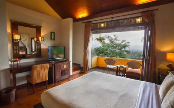 The Valley Resort Hotel Hotels near Dago Pakar