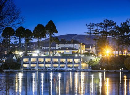 The Lakeside Hotel & Leisure Centre
