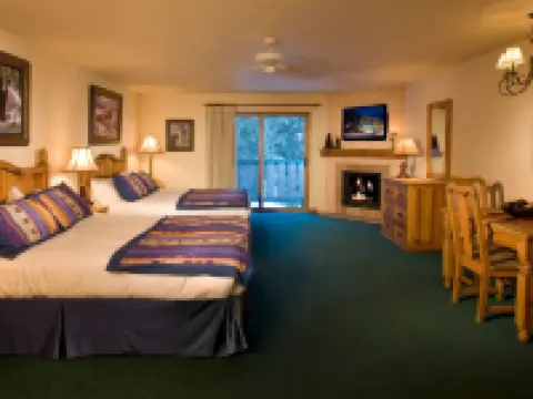 阿爾卑斯一田一墅套房酒店 陶斯滑雪谷酒店