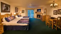 Alpine Village Suites Hotels in Red River