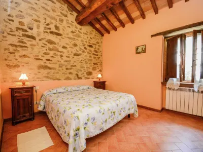 Modern Holiday Home with Pool Hoteles cerca de Chiesa Romanica di Prine
