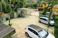 Velinn Pousada Ubatuba Tropical - Bãi đậu xe