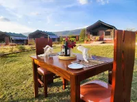 Endeem Mara Resort