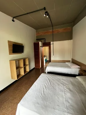 Marmeu Tropical (Com Garagem) Hotels in Guaruja
