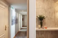 Pension Residencia F&F - Homestays