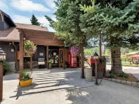 Lantern Inn Hotels in Hill City