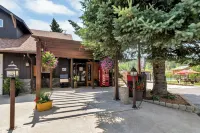 Lantern Inn Hotels in West Pennington