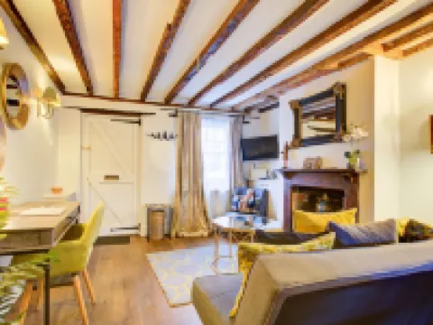 Cartref Hotels in Farnham