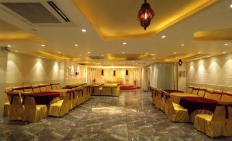 Hotel Darbar-E-Khas