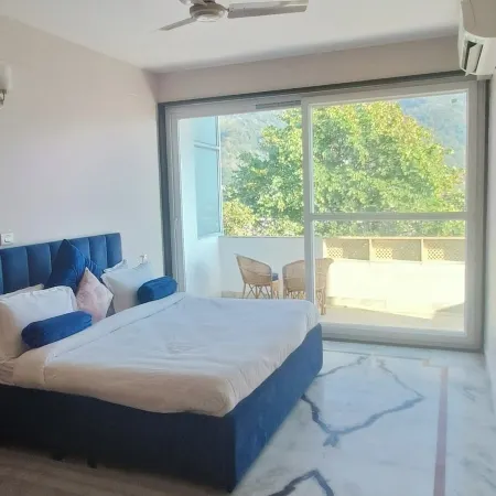 Luxury 2 Bedroom's Apartment