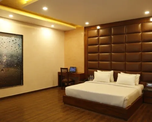 Hotel New York Plaza Una Hotels in Una