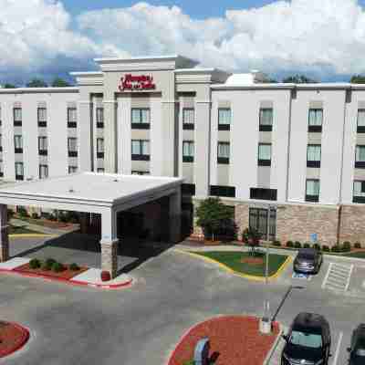 Hampton Inn & Suites Ardmore Hotel Exterior